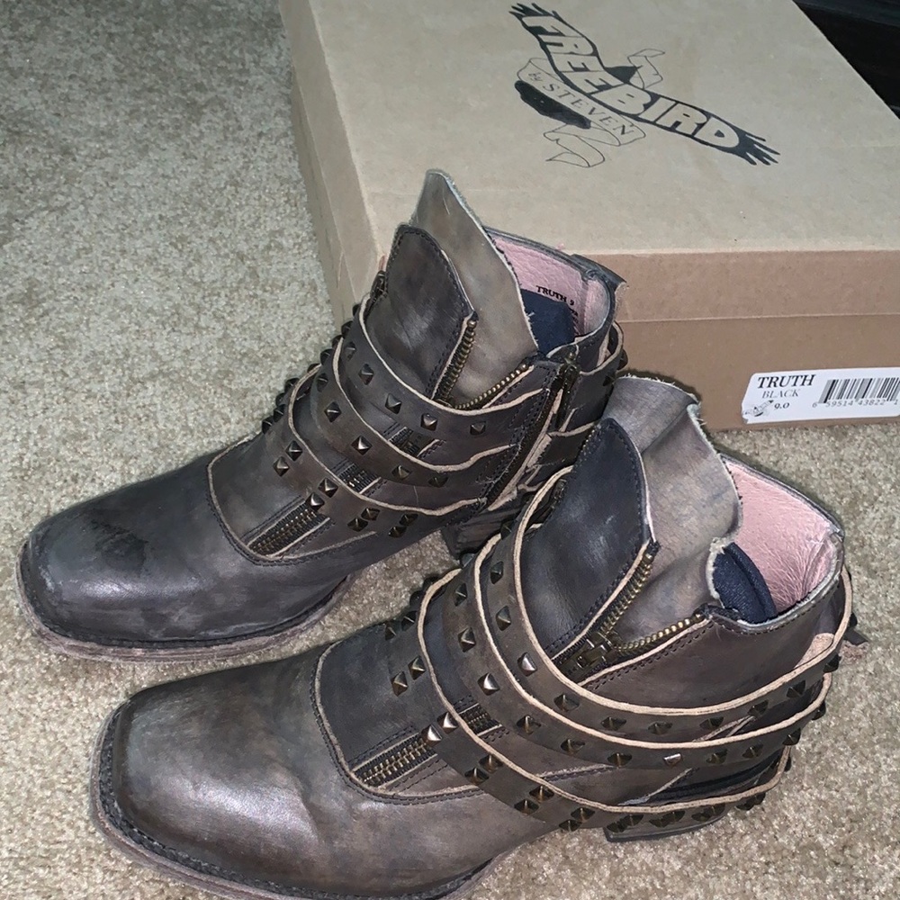 Freebird Size 9